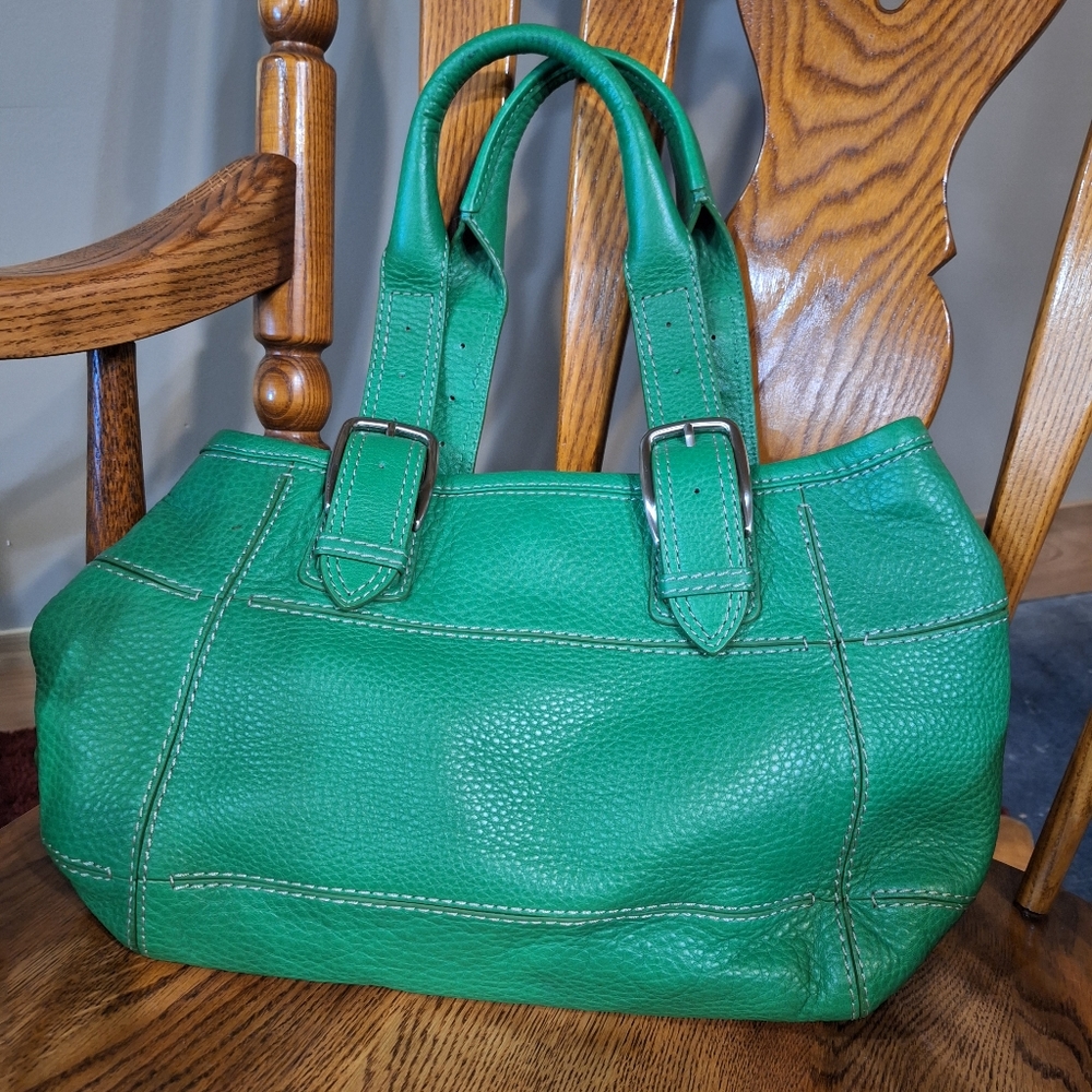 Beautiful Cole Haan Full Grain Leather adjustable shoulder purse excellente